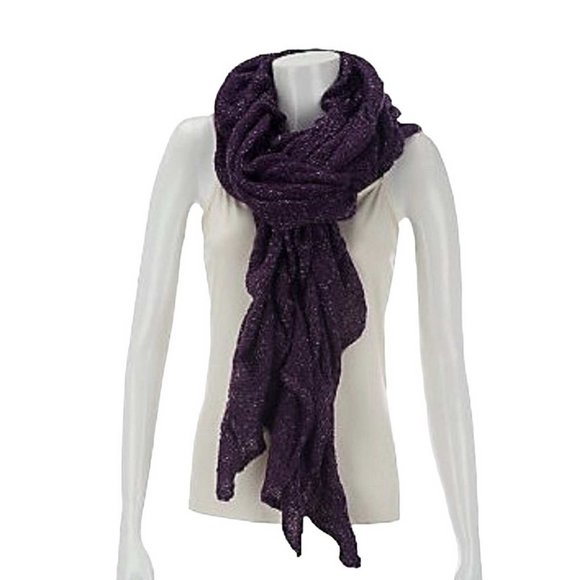 After the Rain Ruffle Scrunch Scarf with Lurex Black (666) - Picture 4 of 4